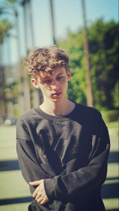 troye