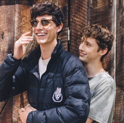 TROYE SIVAN 戳爷
好久没发图了