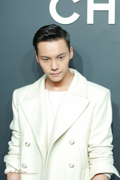 【陈伟霆】【cwt】【陈等等】【William Chan Wai-Ting】 170602 Chanel J12 非黑即白 上海活动 香奈儿Chanel中国腕表形象大使陈伟霆 1200 x 1800 px (图源： 微博@爱未停-陈伟霆资源博 weibo.com/5236862922/F6rP3hL…