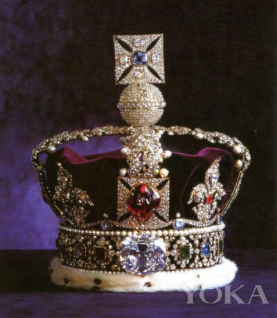 帝国王冠（Imperial state Crown）
帝国皇冠属于英国王室，专门用于加冕典礼和国会议会开幕典礼。这顶皇冠共使用了2868颗钻石，273颗珍珠，17颗蓝宝石，11颗祖母绿和5颗红宝石打造，其中包含正前方一颗317.4克拉的…