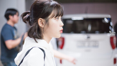 IU 李智恩 首尔站