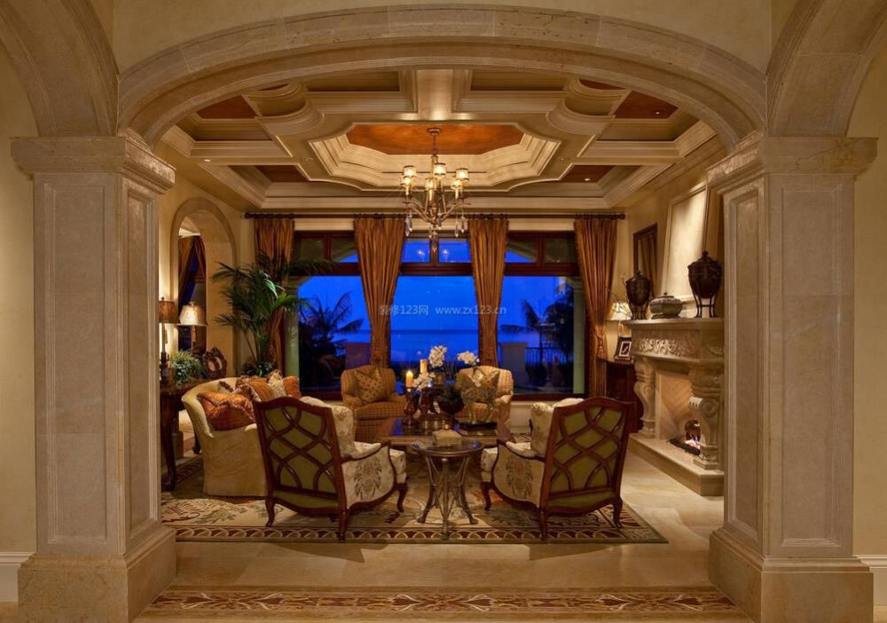 家庭客厅天花板装修效果图2017图片