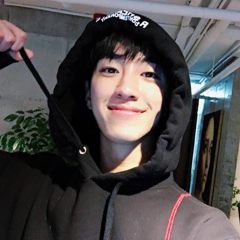 金善斌kimsunbin韩国模特yg个人ins更新头像男头壁纸