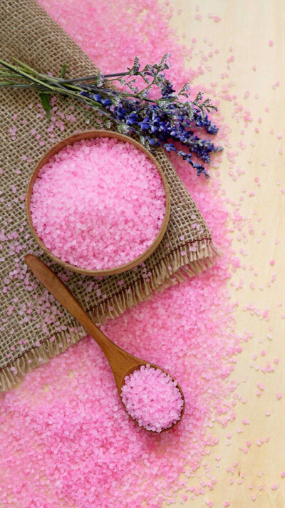 现在的我背不过诗经，玖月份的我一定滚瓜烂熟