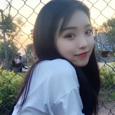 _女头_唯美_闺蜜_森系_
如果，樱花掉落的速度是每秒5厘米，我要以怎样的速度才能和你相遇，那么两颗心需要多久才能靠近？ by 虞酱yu 微博ID：耐力虞酱
