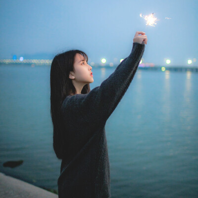 我岂能勉强向南之人陪我往北