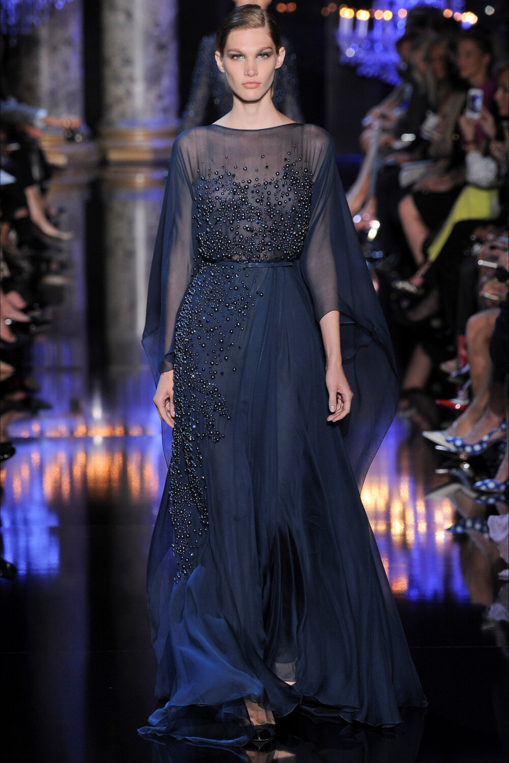 Elie Saab（艾莉·萨博）于巴黎时装周发布2014秋冬高定系列