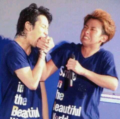 润：饿的时候巧克力面包最好吃了。 利达：痛痛痛