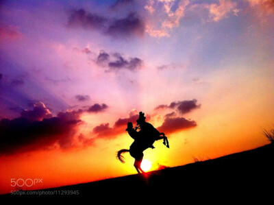 充满视觉想象的小清新剪影美图图片