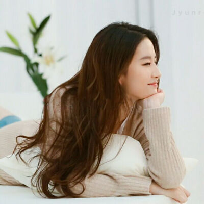 女生头像:乖巧. ๑如初