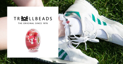 没想到吧？Trollbeads的银链还有“脚踝链”的打开方式！装饰上喜爱的#Trollbeads-柔粉钻珠#，展现你的夏日style吧~购物链接送上，在家就可以坐等你心爱的珠珠上门哦~