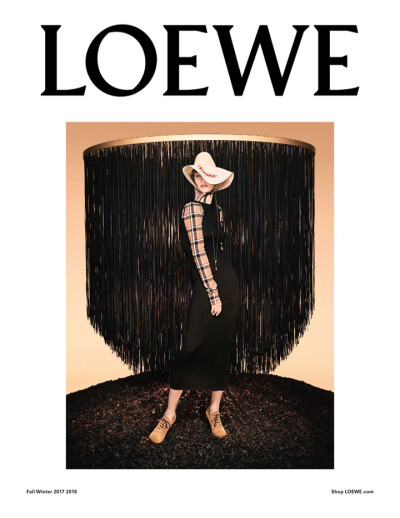 LOEWE（罗意威）2017秋冬系列广告大片