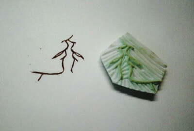 14，线条好粗，想买小黄。