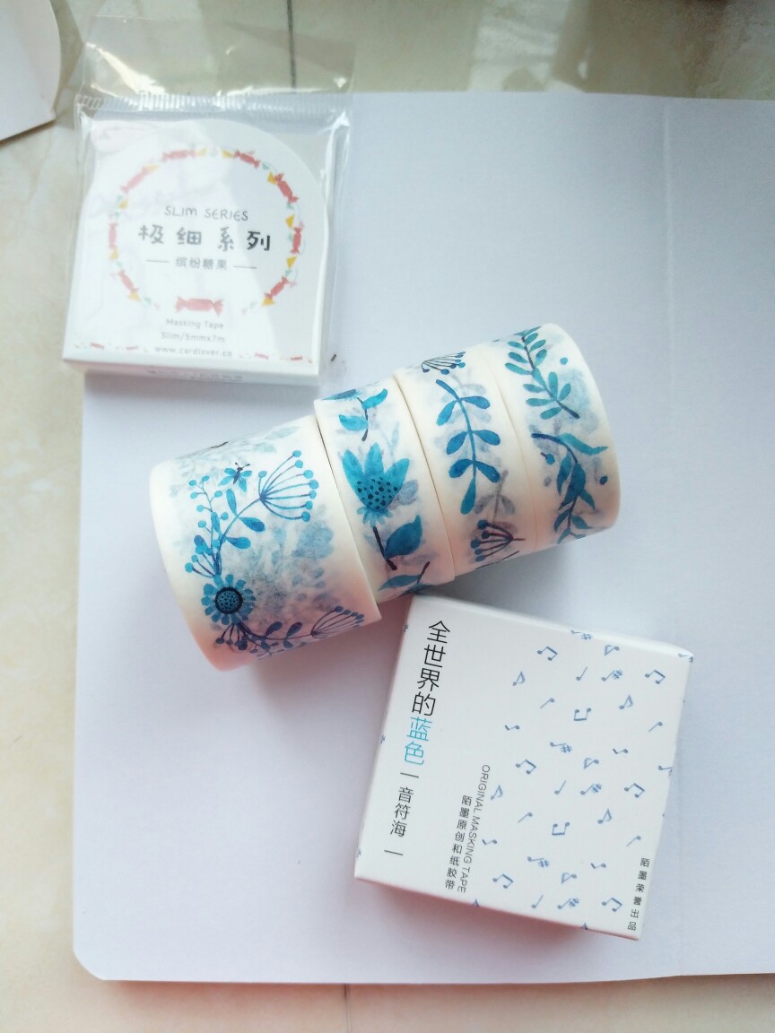 蓝色的一套拆开后有点小嫌弃
但是粘花环超美的^