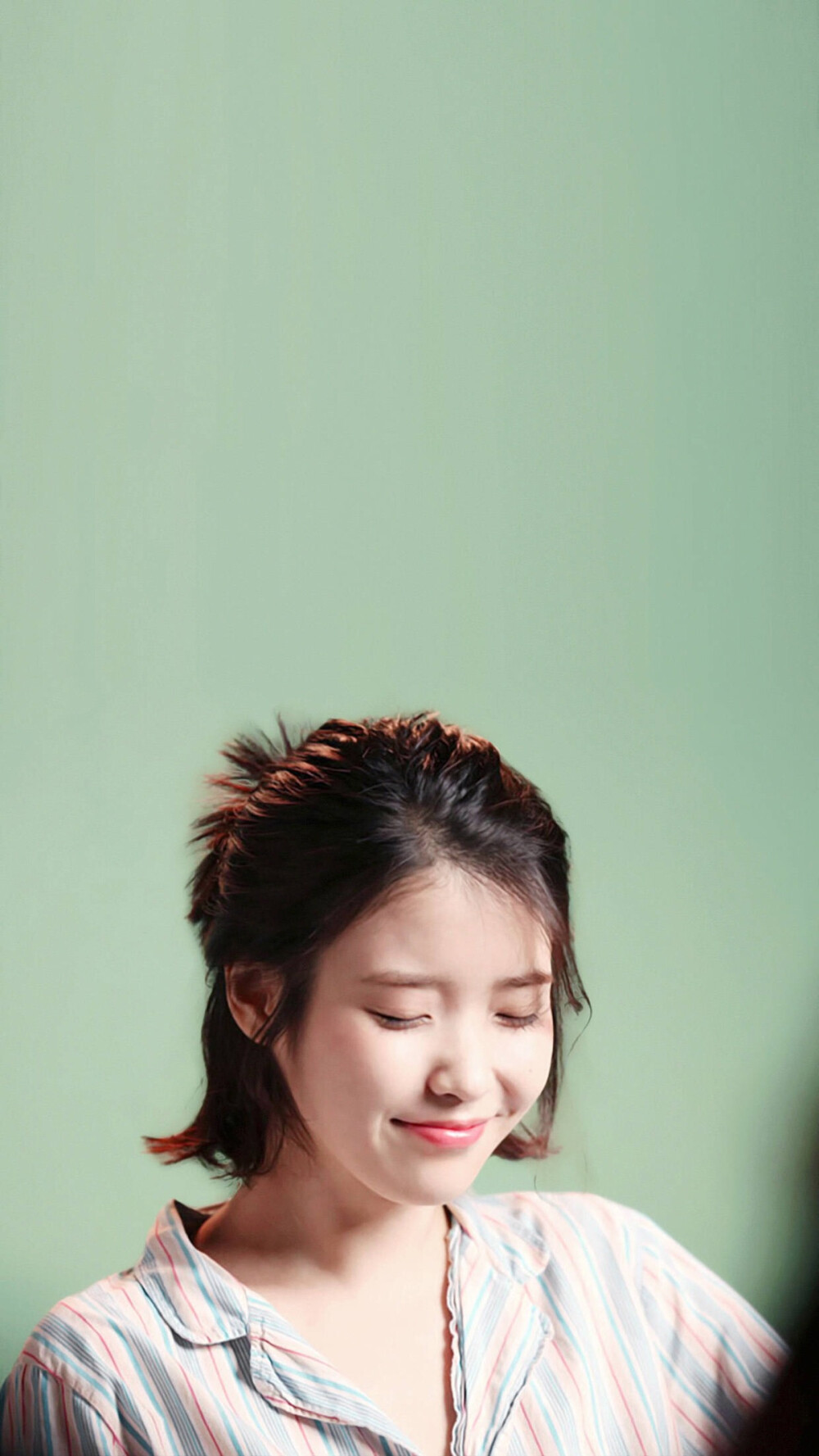 IU