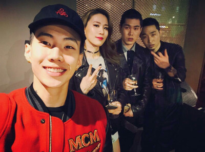 aomg