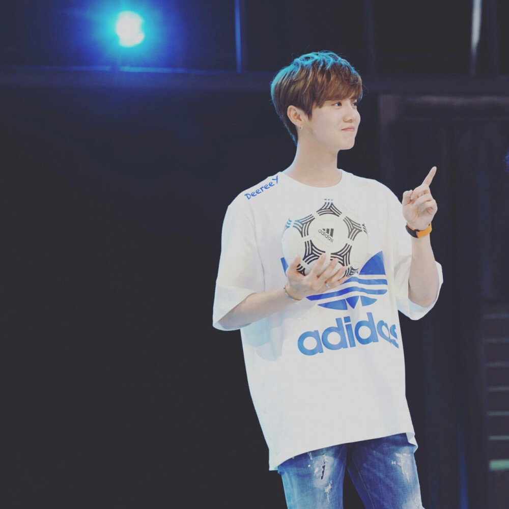 #鹿晗# 170620. Adidas新品发布会.