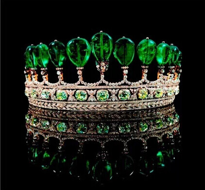 珍稀珠宝首饰鉴赏
现存最古老的英国王冠——1370“波希米亚之冠”——帕拉丁皇冠