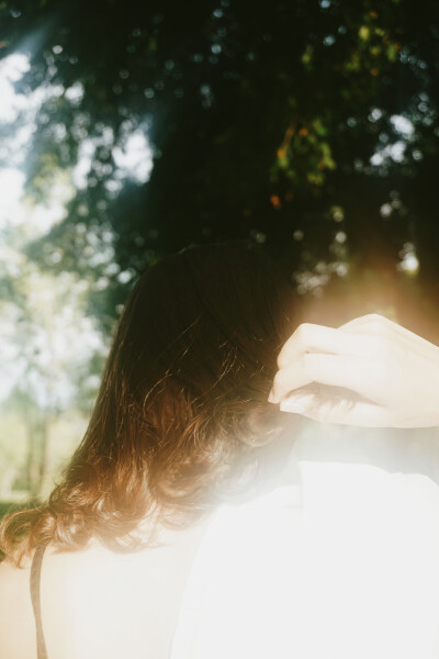 有一美人兮 见之不忘