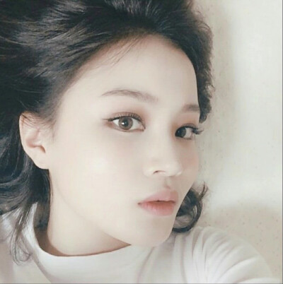 LEE HI （李夏怡）