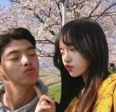 喜欢收藏哦 情侣头像你值得拥有