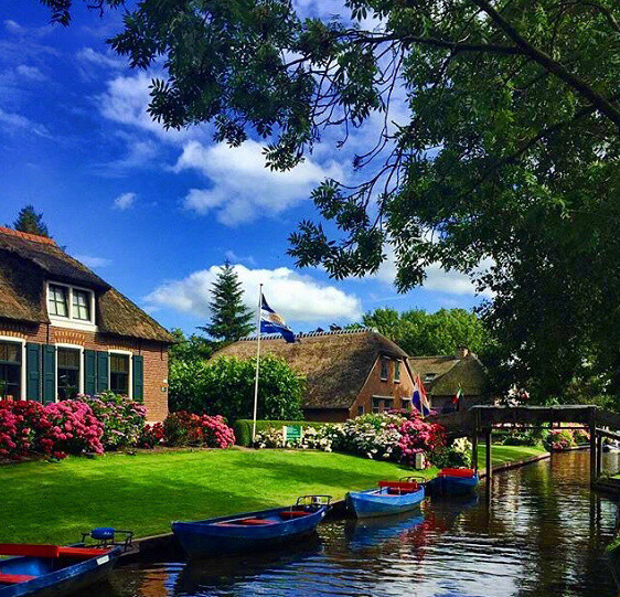 荷兰羊角村Giethoorn，现实版的世外桃源~ ​​​​