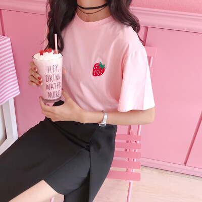 自制款 cute甜美草莓刺绣粉嫩系 宽松学生套头T恤女