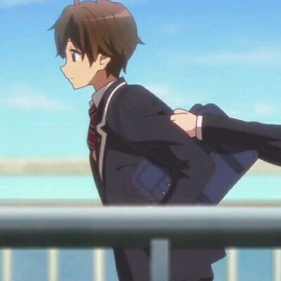 卡通人物头像 情侣 头像 手机壁纸 空间壁纸 锁屏壁纸 小清新图片 你喜欢过那么多人，却只记住了一个人的名字。 我很爱你，但是我已经不再喜欢你了！ 你的名字