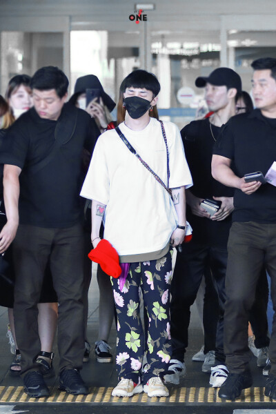 bigbang发布到默认专辑i蓝眼睛1bigbang发布到权志龙crayonn-1b