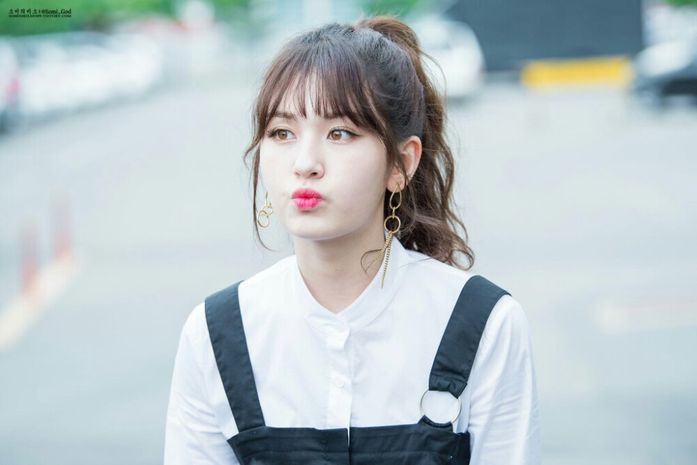 全昭弥Somi