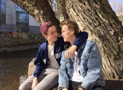 goodbye skam
evak