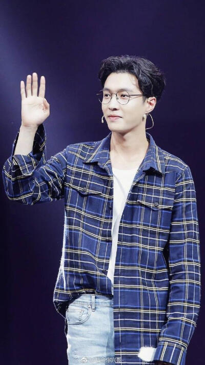 张艺兴 lay 日常存图