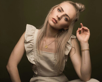 油管翻唱达人madilynbailey