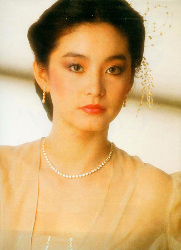 林青霞,她是华语影坛最富有传奇色彩的演员之一,被誉为永远地梦中