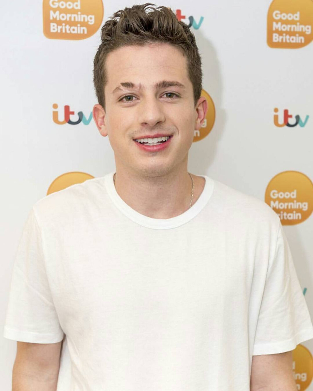 断眉 查理普斯 Charlie Puth