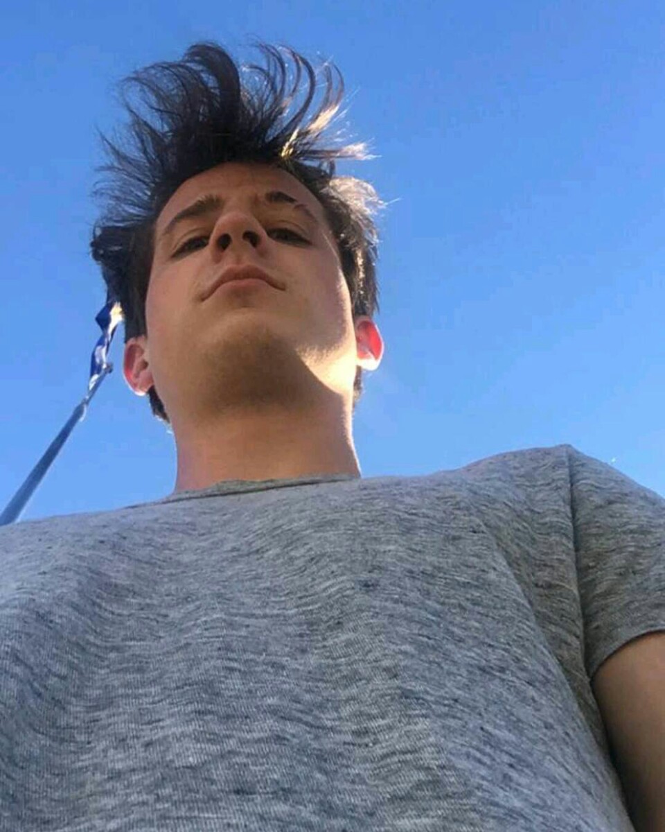 断眉 查理普斯 charlie puth