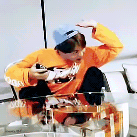 防弹少年团 金南俊 金硕珍 闵玧其 郑号锡 朴智旻 金泰亨 田柾国 BTS 动图