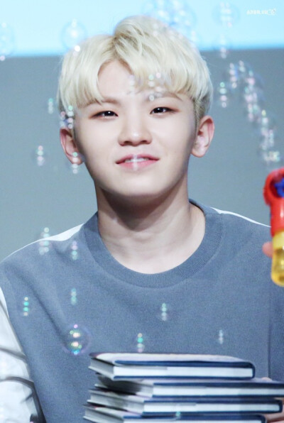 Seventeen 李知勋woozi