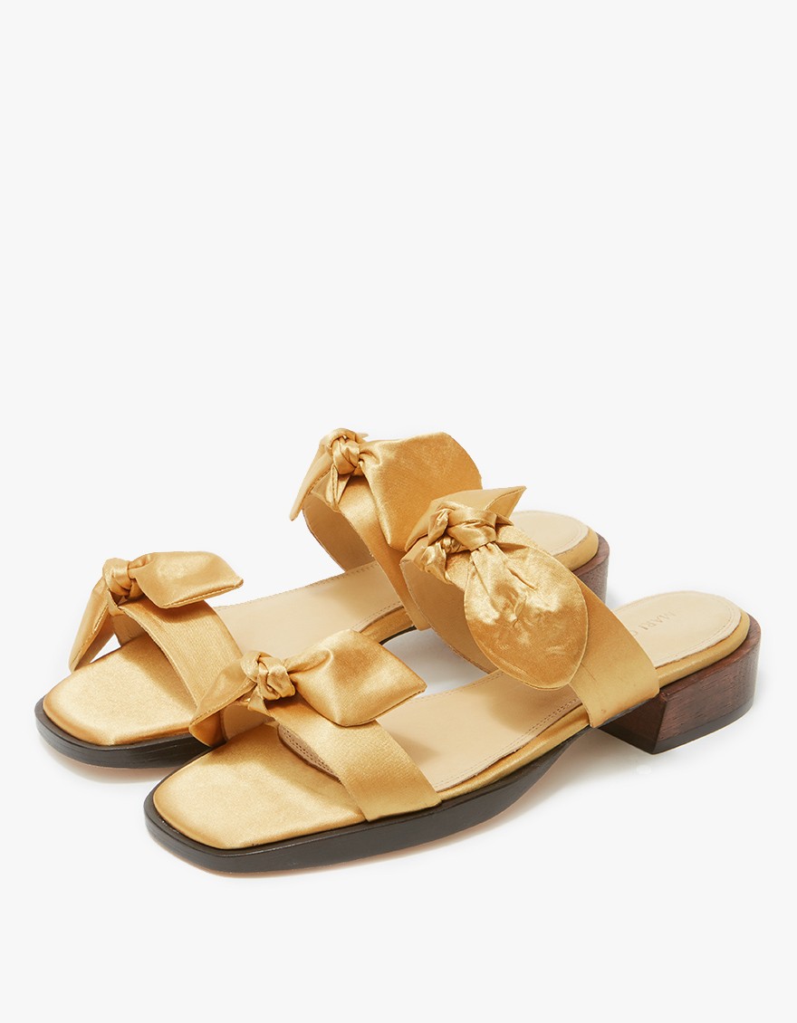 MARI GIUDICELLI
Betis Sandal in Mostarda