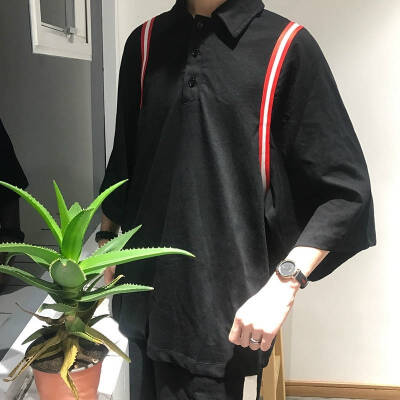 男装搭配
服装穿着