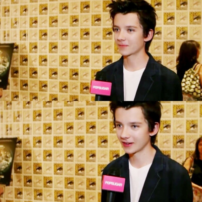 Asa Butterfield/阿沙巴特菲尔德