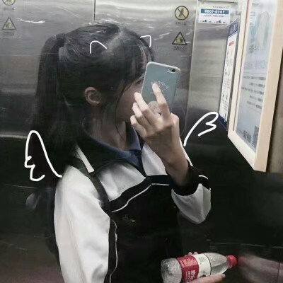 女生头像，一辈子短短几十年，我想努力抓住眼前的你