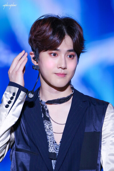 SUHO 金俊勉 EXO