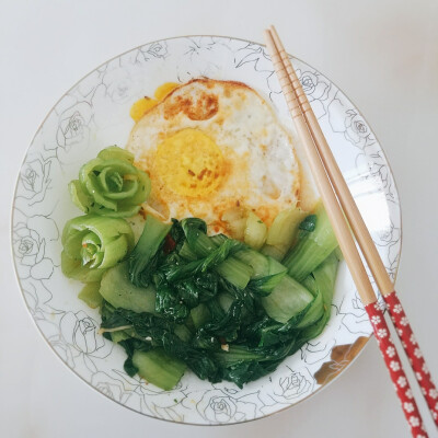 (咖喱孜然煎鸡蛋＋香辣油菜)