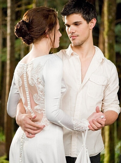 贝拉·斯旺 Bella Swan&雅各布·布莱克Jacob Black