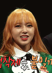 [GIF|禁二传改]喜欢收藏抱图点赞。程潇，1998年7月15日出生于广东省深圳市，中国内地女歌手，女子演唱组合宇宙少女成员。