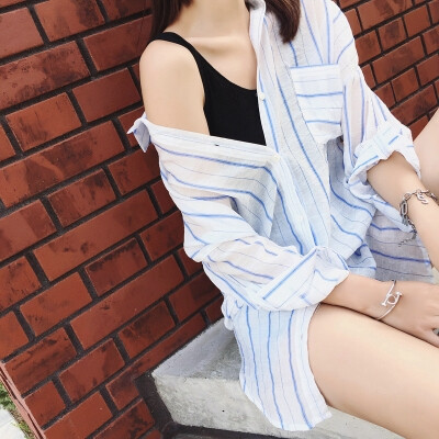 2017夏季新款蓝白条纹宽松中长款防晒衣港味复古chic韩风衬衫女夏