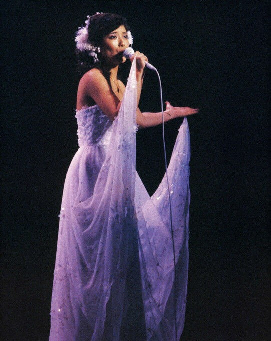 山口百惠momoeyamaguchi