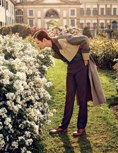 Vanity Fair Italia 2017：Felix Gesnouin by Sergi Pons. 意大利版《名利场》-“il Giardino Segreto”秘密花园. ​​