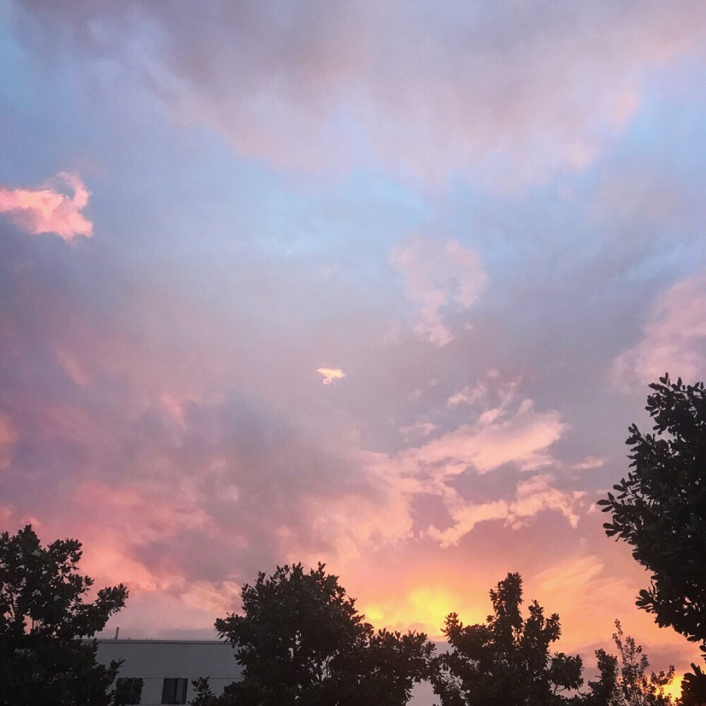 日落壁纸朋友圈背景图